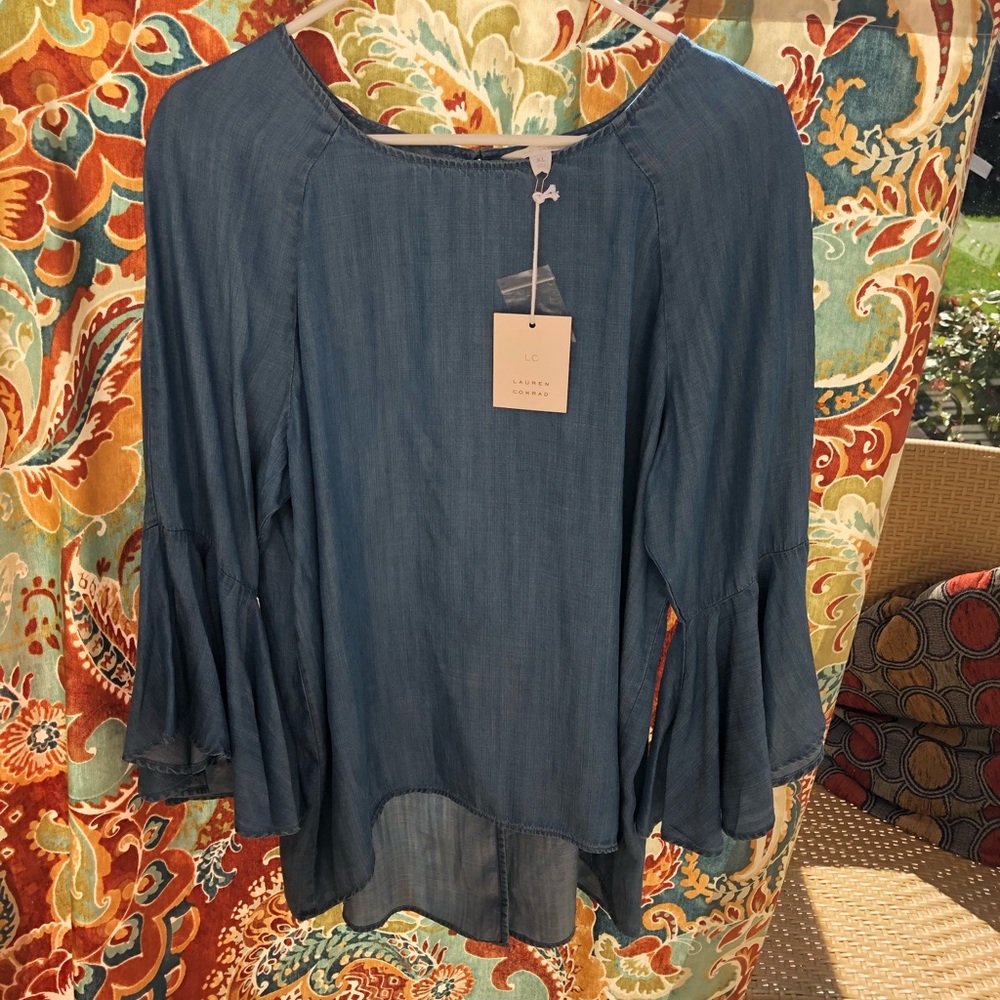 Lauren Conrad top